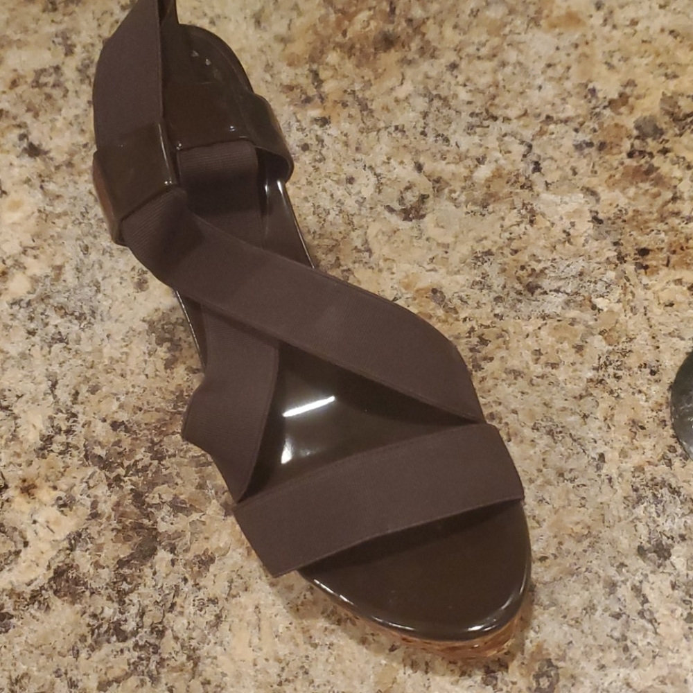Brown wedge BCBG wedge size 7